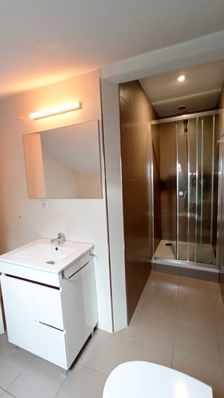 Apartamento-Ático, amueblado, 1 habitación.