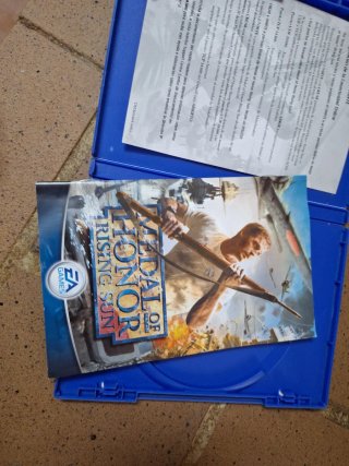 Caja original PlayStation 2 - Medal of Honor: Risi