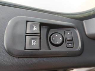 Renault Master 2.3 CHASIS CAJA CERRADA TRAMPILLA