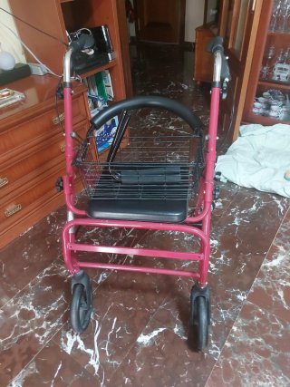 Andador Mobiclinic Rojo