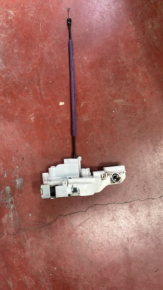 Cerradura Puerta Delantera Izquierda Fiat Sedan