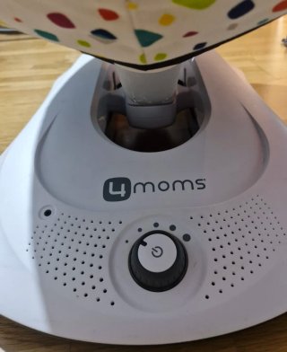Hamaca eléctrica para bebé 4moms.