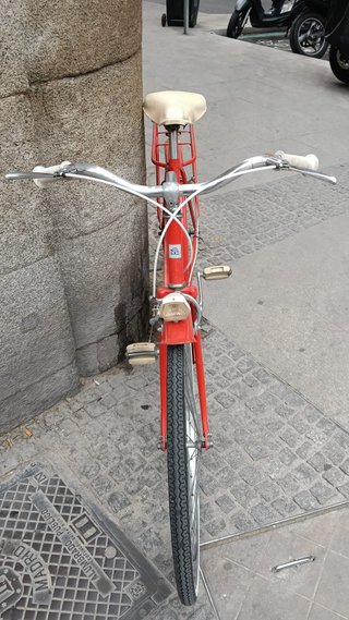 Bicicleta Clásica Roja