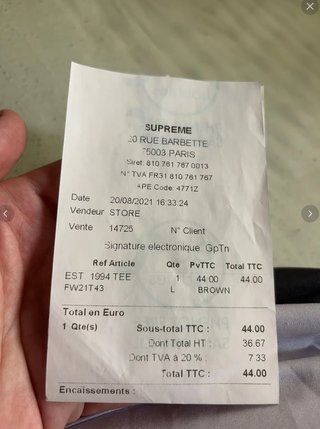 Camiseta Supreme Marrón