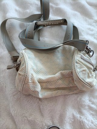 Bolso Tous Beige con Puntos Azules en malas condic