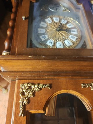 Antiguo Reloj de Pie Madera y Bronce