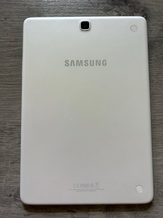 Samsung Galaxy Tab A +Funda Protectora +SD 16GB
