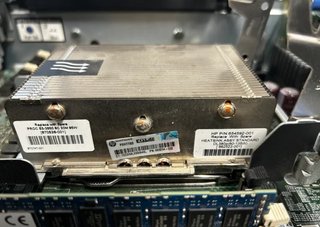 Servidor HP ProLiant DL380p Gen8