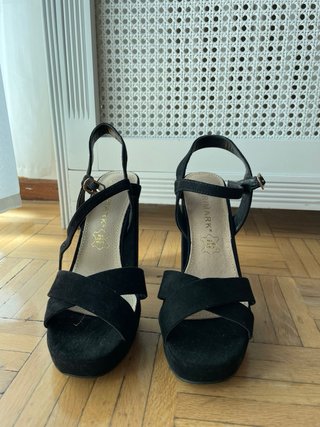 Sandalias tacón negras talla 37 - NUEVAS
