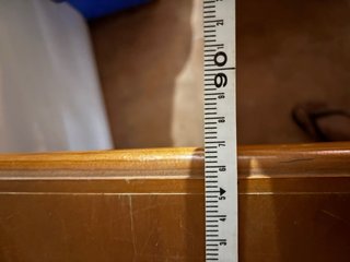 Cómoda de madera marrón