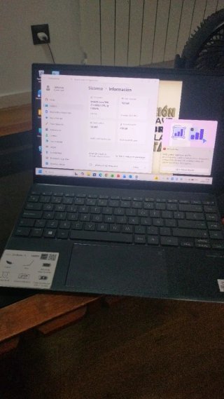 ASUS Zenbook Core i7 10gen 16GB RAM 256GB SSD 14