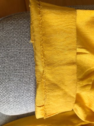 Mono amarillo verano