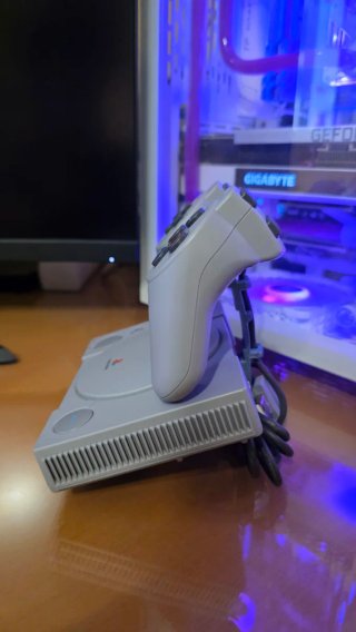 NUEVO!! Expositor PS1 Classics MINI mando