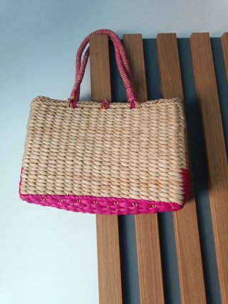 Bolso de verano beige y rosa