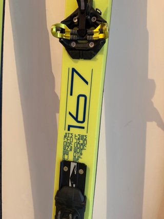 Esquís Montaña Dynafit 167cm con Fijaciones