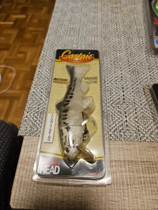 Lote de señuelos para pesca (siluro, lucio)