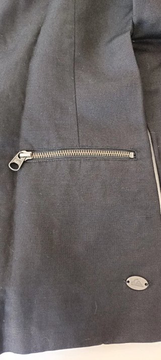 Chaqueta de mujer Quiksilver Negra