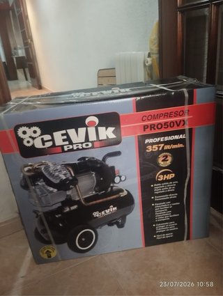Compresor Cevik PRO PRO50VX 357 L/min