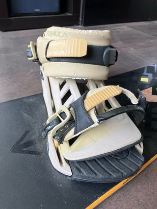 Tabla Snowboard Arbor Formula + Fijaciones K2