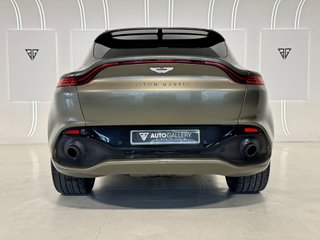 Aston Martin DBX V8 4.0 551cv