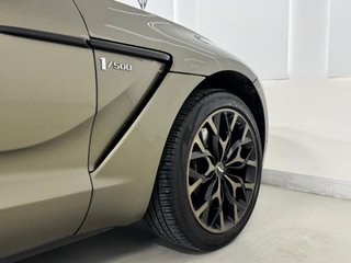 Aston Martin DBX V8 4.0 551cv