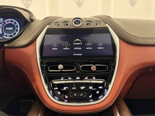 Aston Martin DBX V8 4.0 551cv