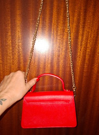 Bolso Pierre Cardin Rojo con Cadena Dorada