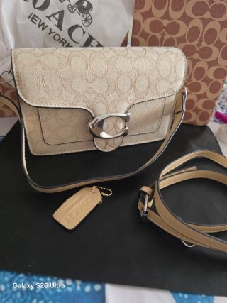 Bolso Coach Beige mano  y Bandolera