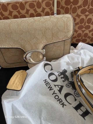 Bolso Coach Beige mano  y Bandolera