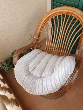 Poltrona girevole/dondola da giardino + 2 cuscini