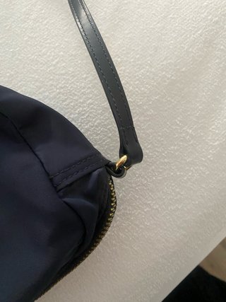 Bolso Bimba y Lola azul oscuro.