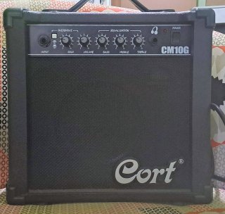 Amplificador Guitarra Cort CM10G