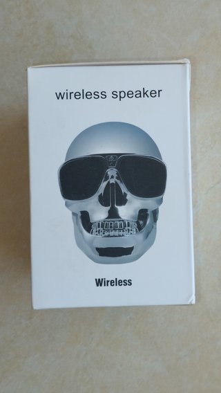 Altavoz Bluetooth inalámbrico Calavera Negro 5W