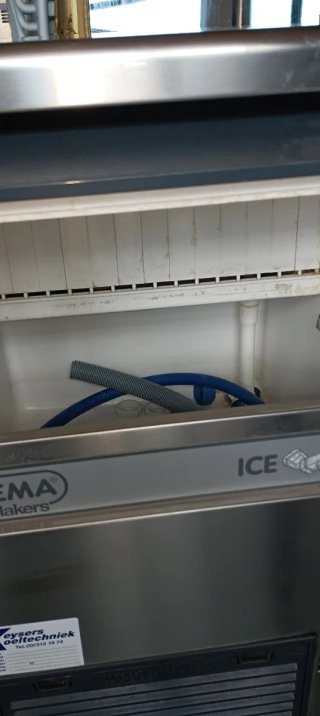 Máquina de Hielo Brema CB 246 HC