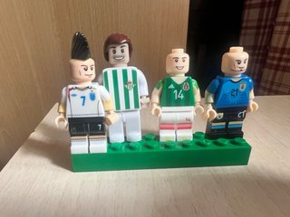 Figuras fútbol tipo Lego