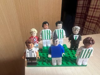 Figuras fútbol tipo Lego