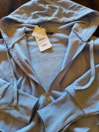 Sudadera azul cielo - talla L de Zara