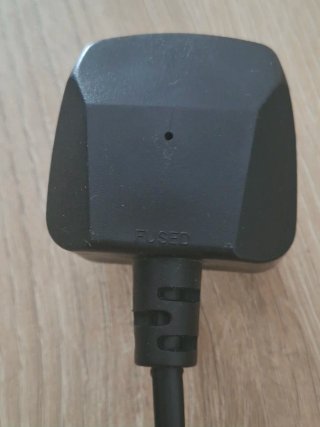 Cavo con presa a tre poli Kema-Keur