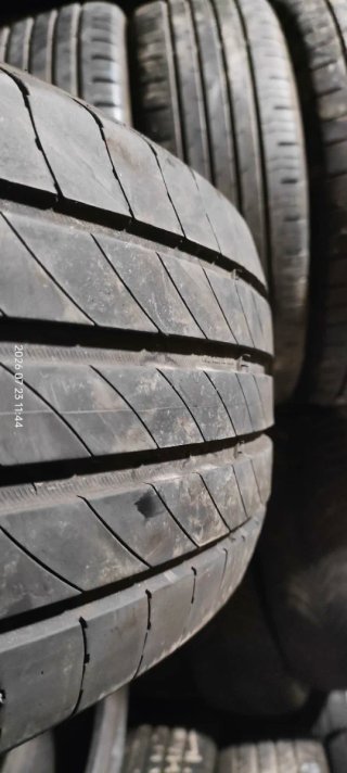 MICHELÍN 205/60 R16