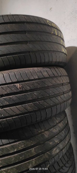 MICHELÍN 205/60 R16
