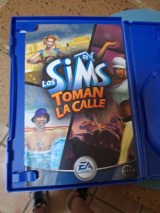 Caja original Los Sims Toman la Calle PS2 (Español