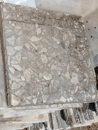 Piastrelle in graniglia