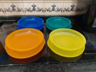 Juego Tupperware Vasos y Platos