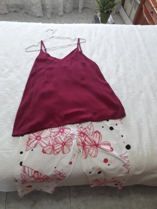 Pantalón Pirata estampado y Top a juego