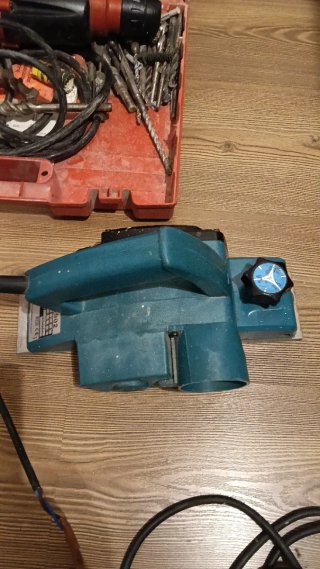 Taladro Hilti TE 2 y cepillo eléctrico