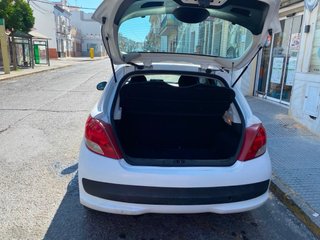 Peugeot 207 2010