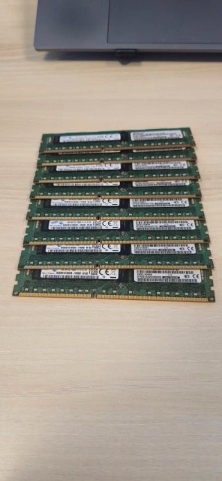 8x 8GB DDR3 ECC Samsung RAM