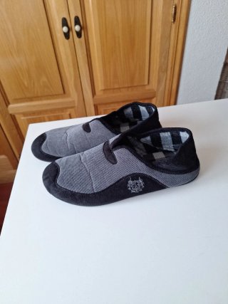 Zapatillas Dustin grises y negras