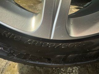 Llantas mas neumaticos MERCEDES !!originales !!