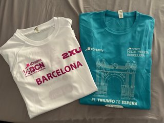 2XU Camisetas Media Maratón Barcelona (2)